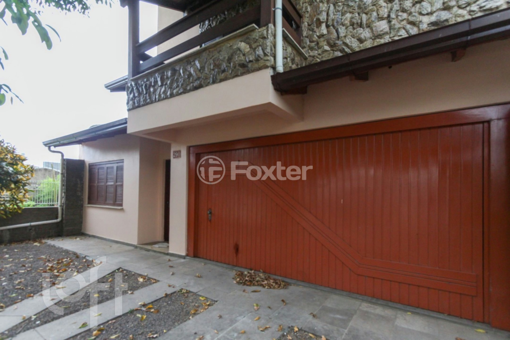 Casa à venda com 4 quartos, 213m² - Foto 2