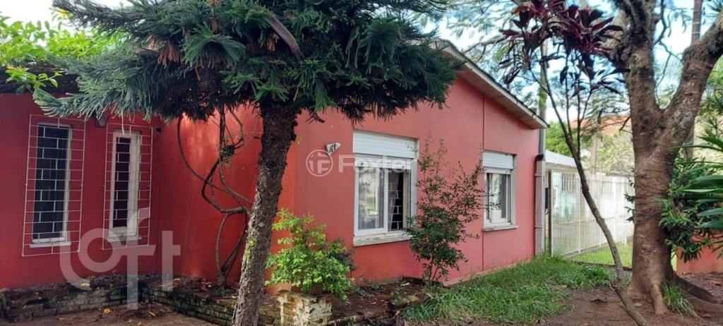 Casa à venda com 3 quartos, 190m² - Foto 1