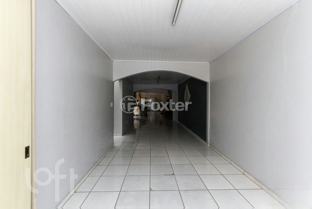 Casa à venda com 3 quartos, 250m² - Foto 1