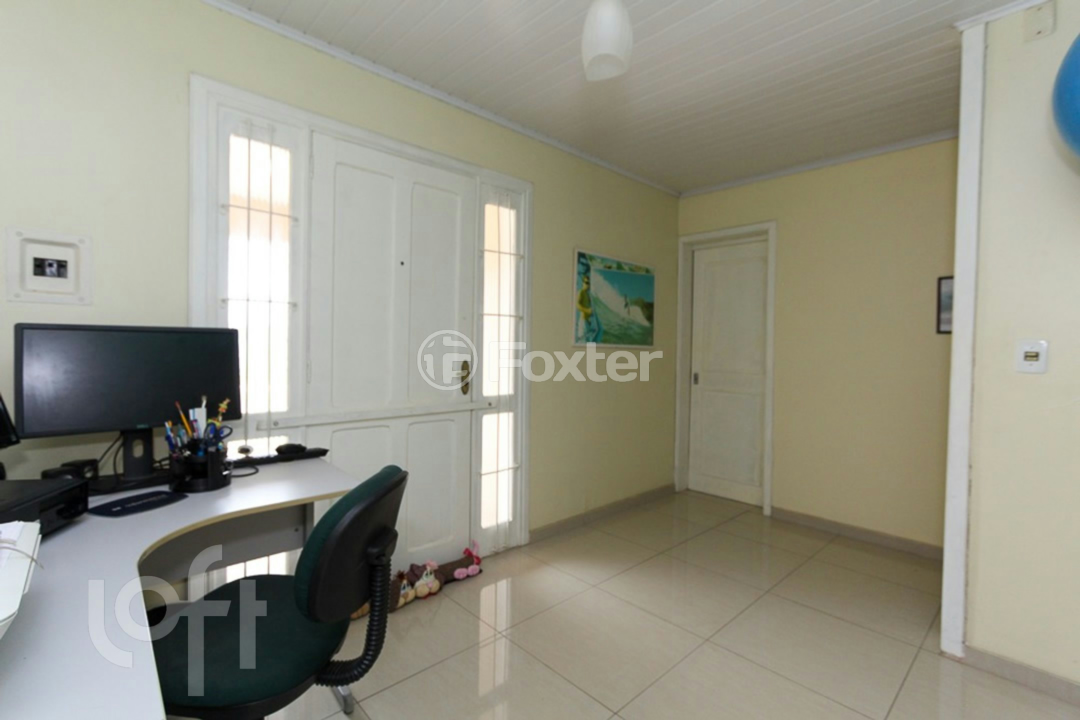 Casa à venda com 3 quartos, 250m² - Foto 11