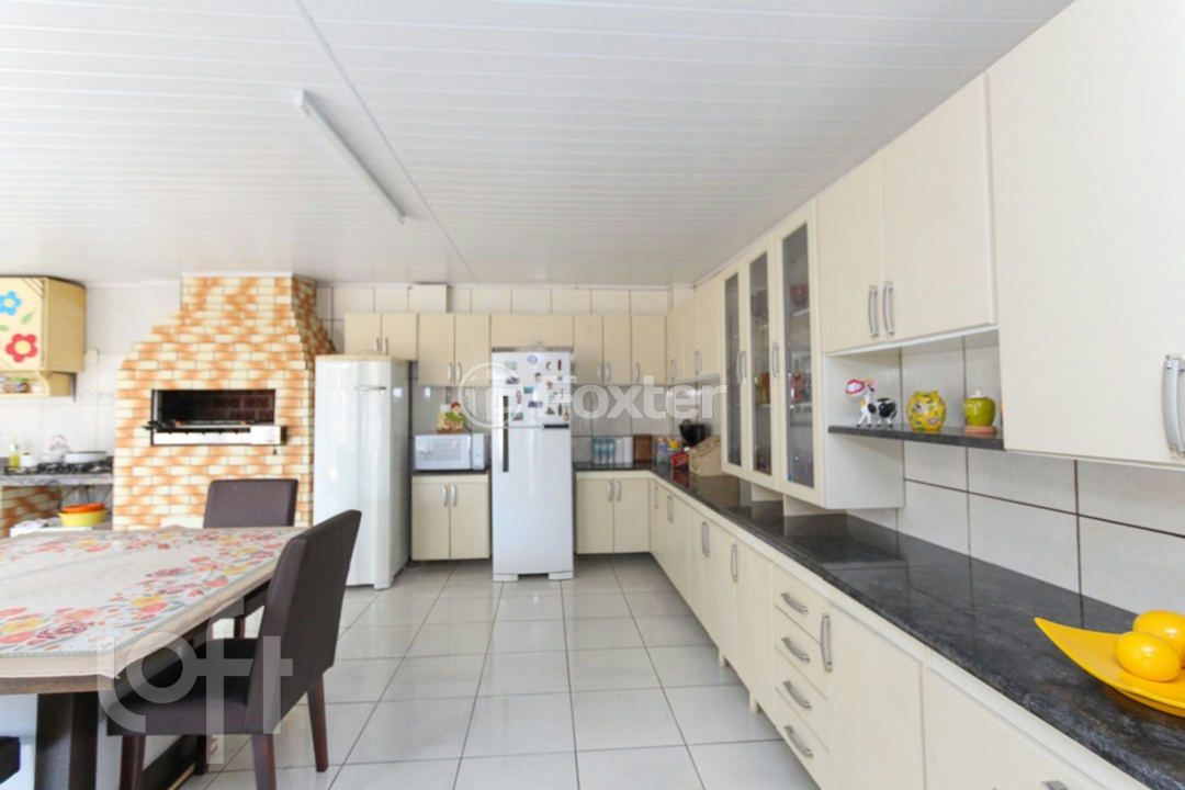 Casa à venda com 3 quartos, 250m² - Foto 5
