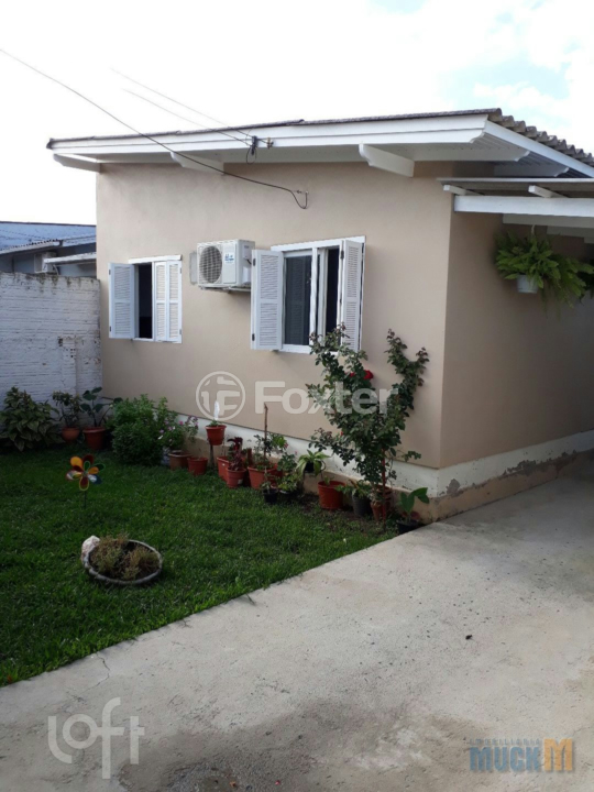 Casa à venda com 4 quartos, 300m² - Foto 2