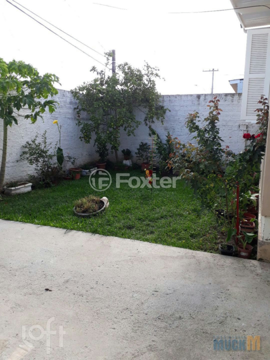 Casa à venda com 4 quartos, 300m² - Foto 3