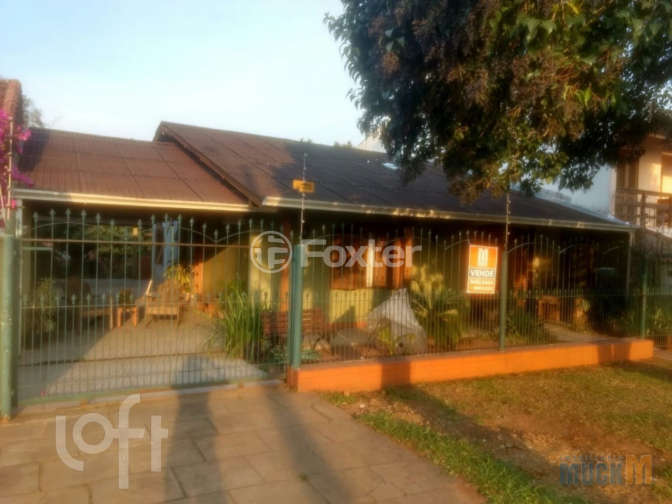 Casa à venda com 2 quartos, 200m² - Foto 2