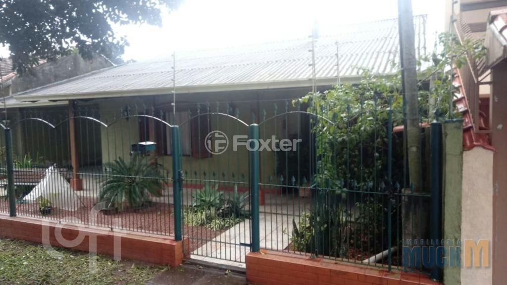 Casa à venda com 2 quartos, 200m² - Foto 1