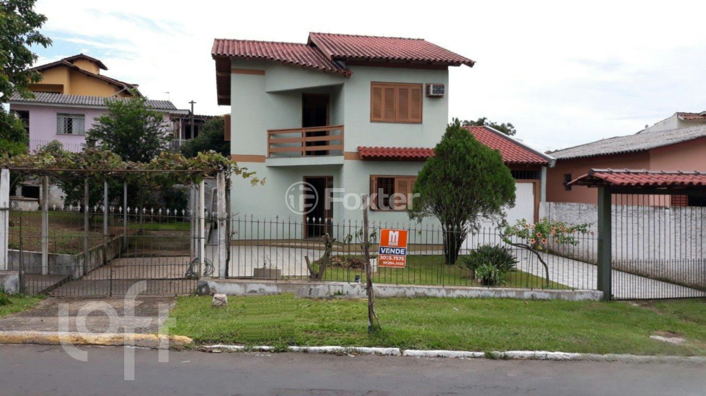 Casa à venda com 3 quartos, 102m² - Foto 1