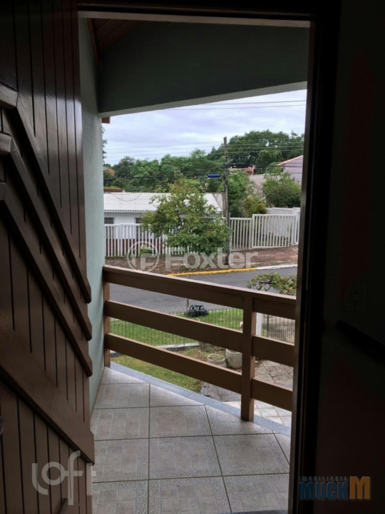 Casa à venda com 3 quartos, 102m² - Foto 9