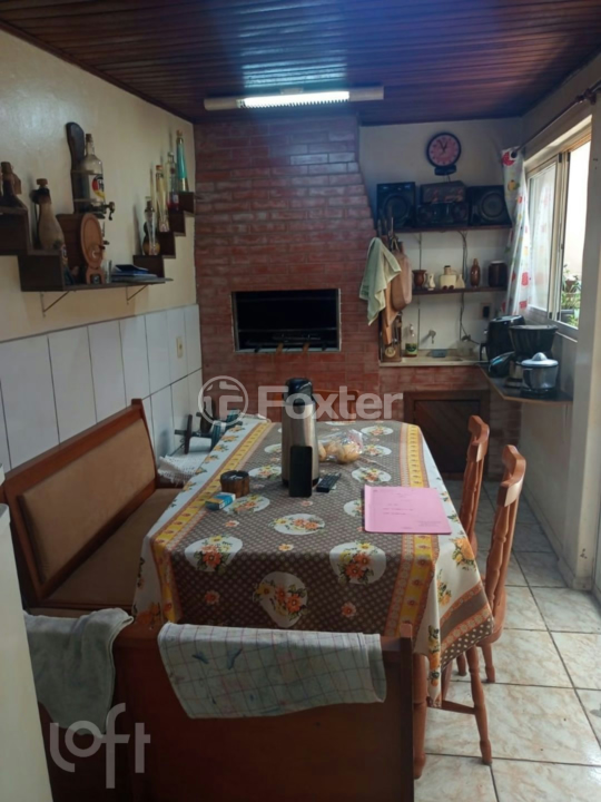 Casa à venda com 2 quartos, 60m² - Foto 3