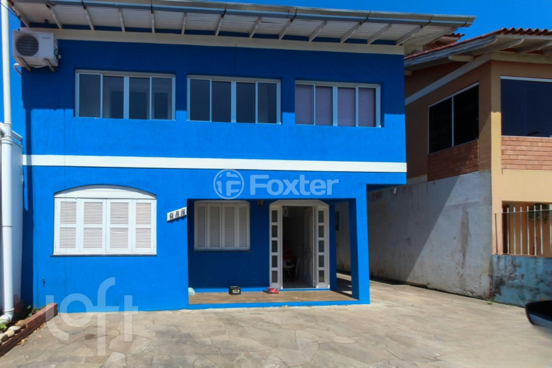 Casa à venda com 3 quartos, 285m² - Foto 1