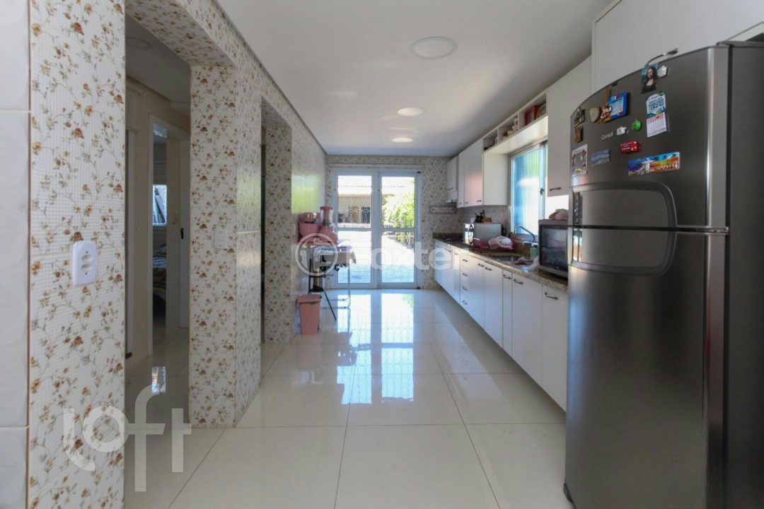 Casa à venda com 3 quartos, 285m² - Foto 6