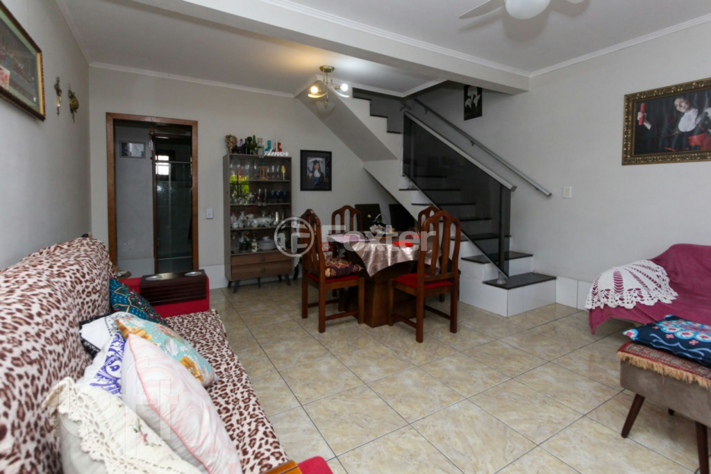 Casa à venda com 4 quartos, 147m² - Foto 2