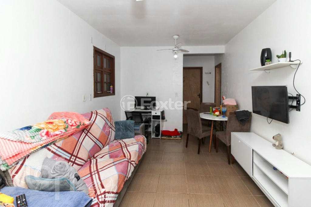 Casa à venda com 2 quartos, 68m² - Foto 1