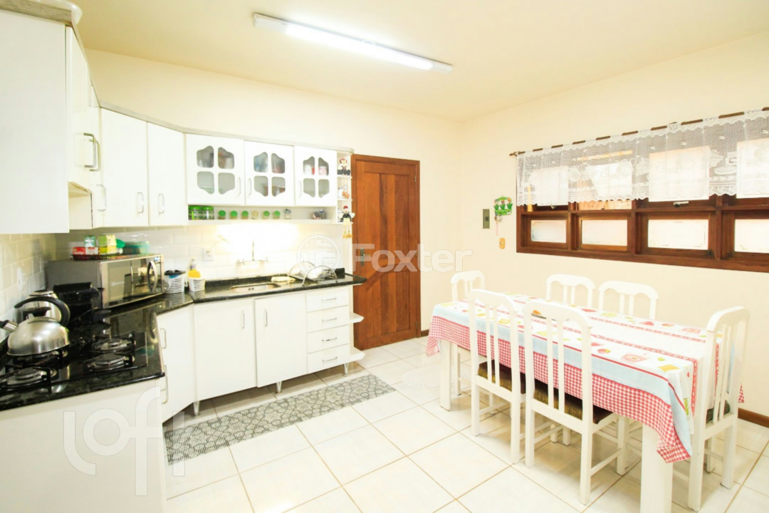 Casa à venda com 3 quartos, 144m² - Foto 7