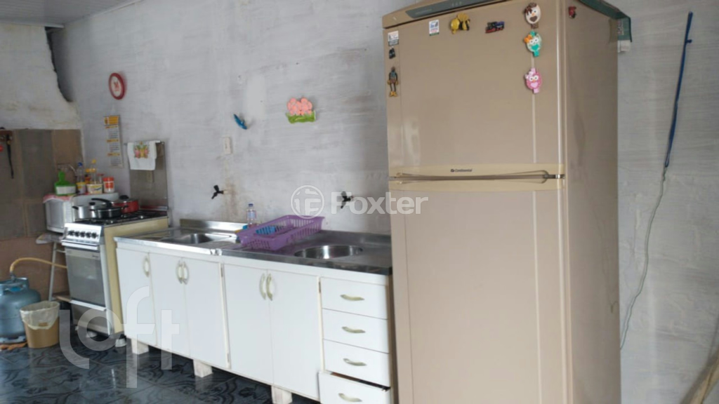 Casa à venda com 3 quartos, 60m² - Foto 16