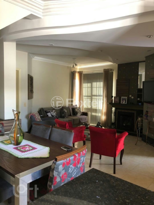 Casa à venda com 3 quartos, 168m² - Foto 8
