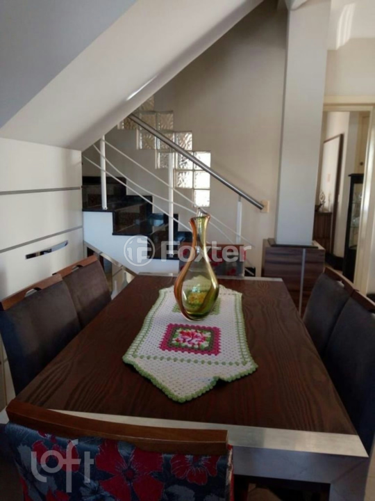 Casa à venda com 3 quartos, 168m² - Foto 3