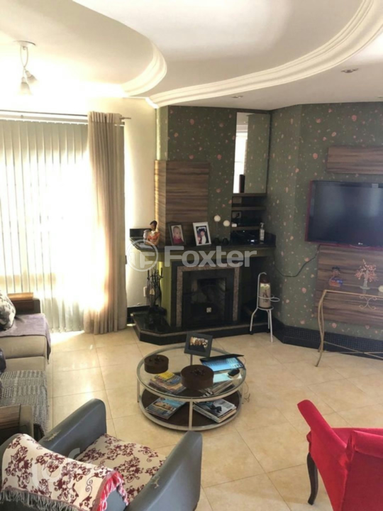 Casa à venda com 3 quartos, 168m² - Foto 1