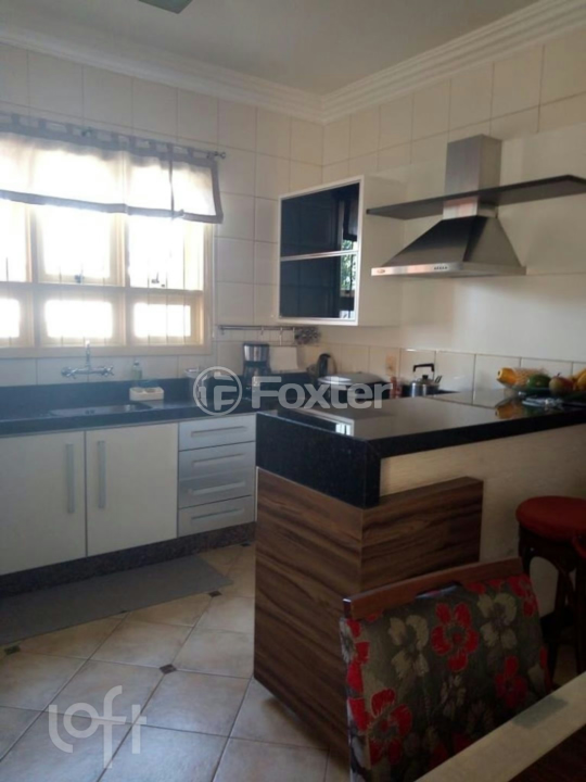 Casa à venda com 3 quartos, 168m² - Foto 14