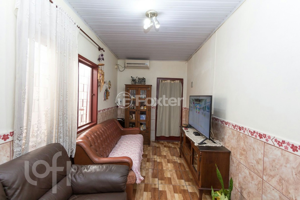 Casa à venda com 2 quartos, 136m² - Foto 2