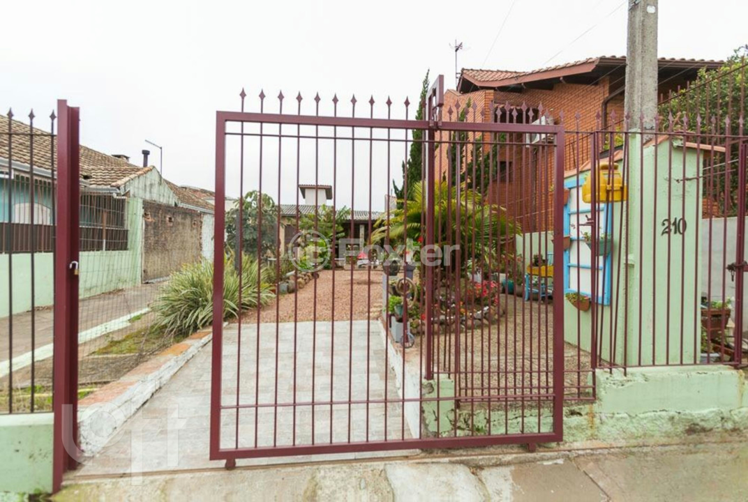 Casa à venda com 2 quartos, 65m² - Foto 1