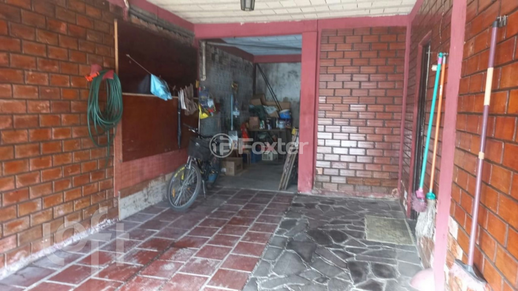 Casa à venda com 3 quartos, 169m² - Foto 4