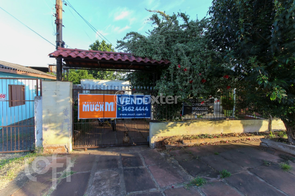 Casa à venda com 2 quartos, 454m² - Foto 1