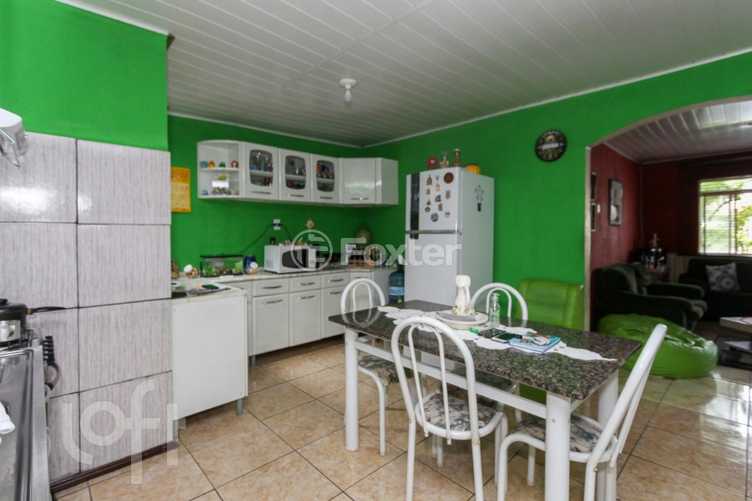 Casa à venda com 3 quartos, 70m² - Foto 9