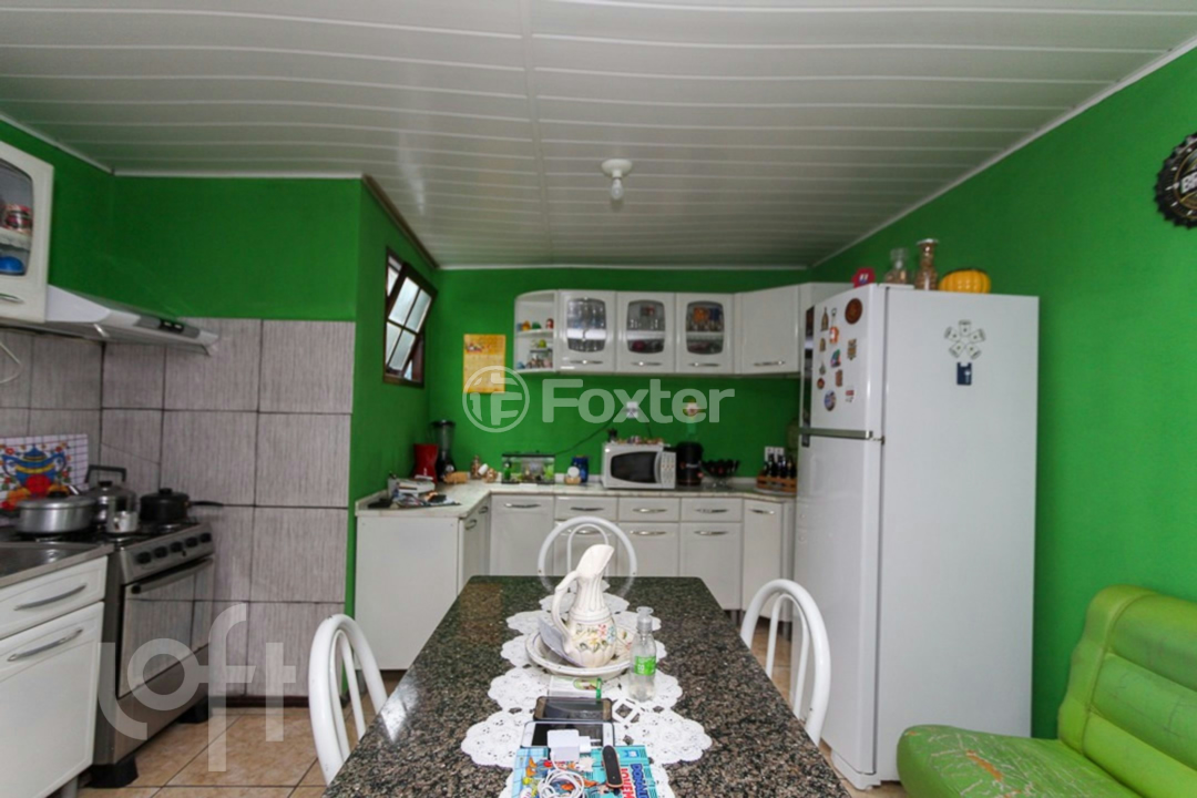 Casa à venda com 3 quartos, 70m² - Foto 11
