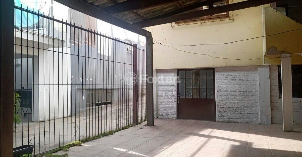 Casa à venda com 2 quartos, 125m² - Foto 11