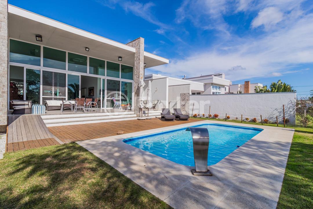Casa de Condomínio à venda com 4 quartos, 421m² - Foto 2