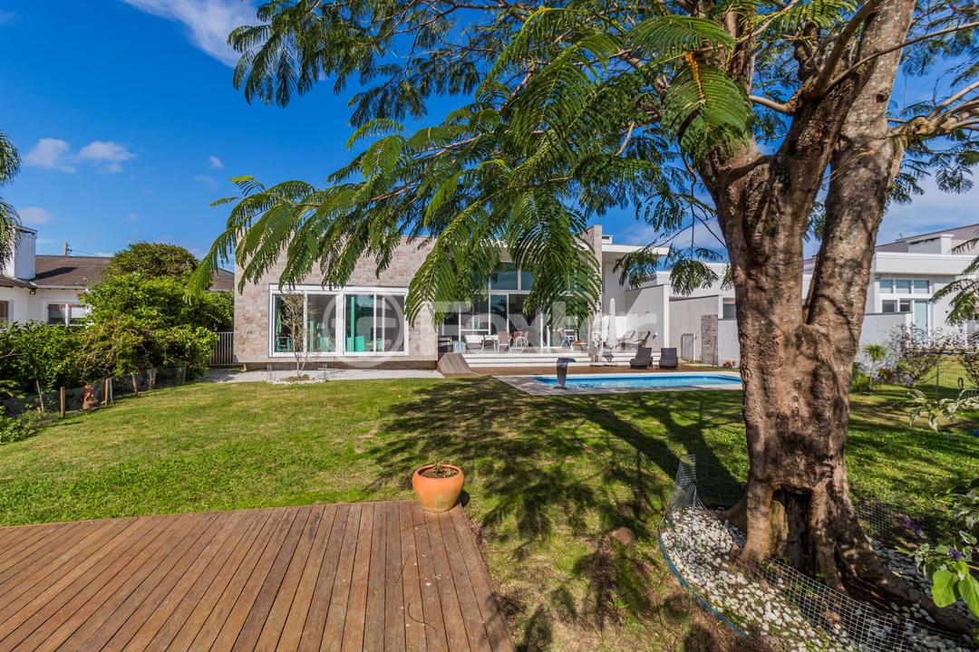 Casa de Condomínio à venda com 4 quartos, 421m² - Foto 8