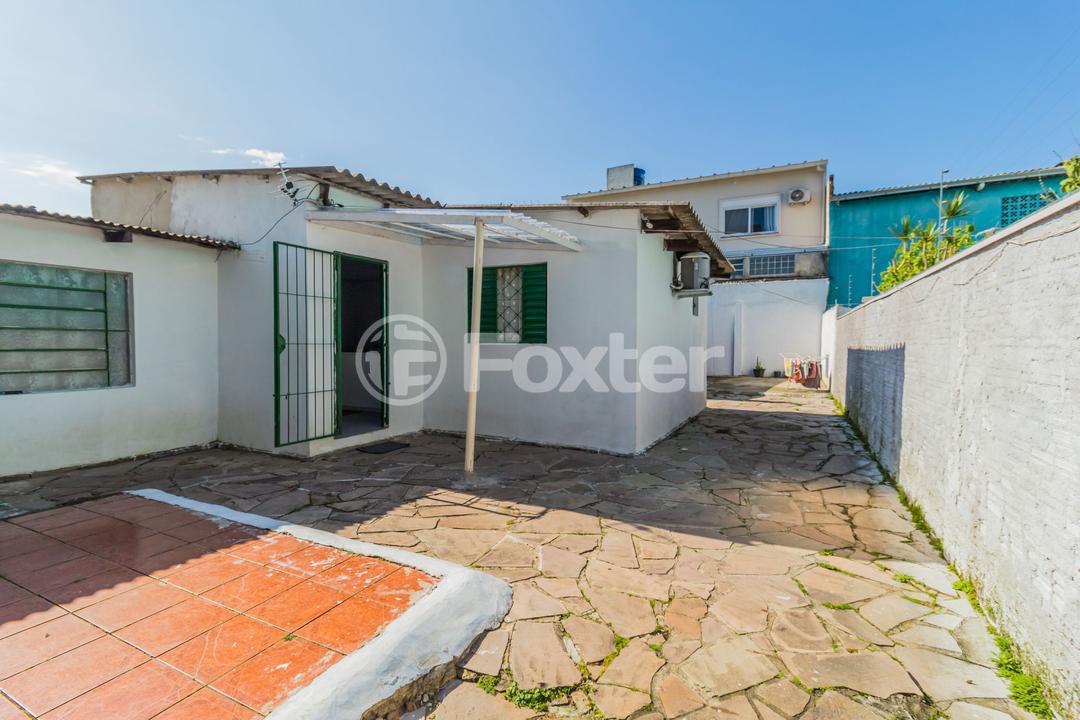 Casa à venda com 2 quartos, 50m² - Foto 2