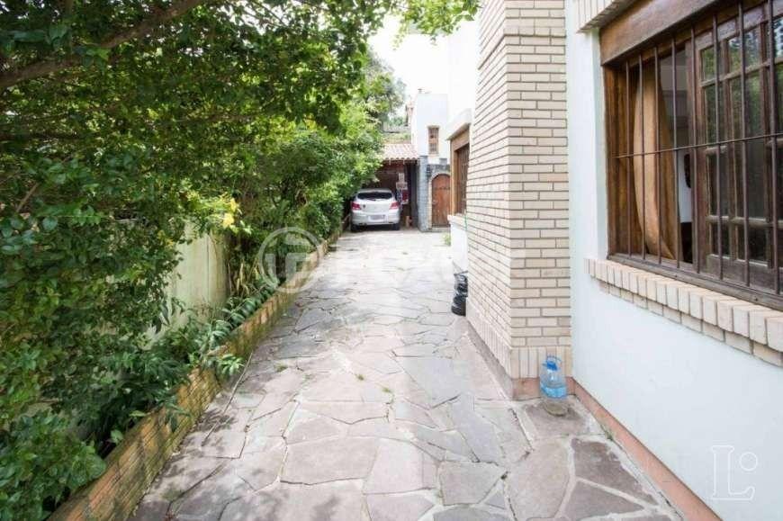 Casa à venda com 3 quartos, 245m² - Foto 7