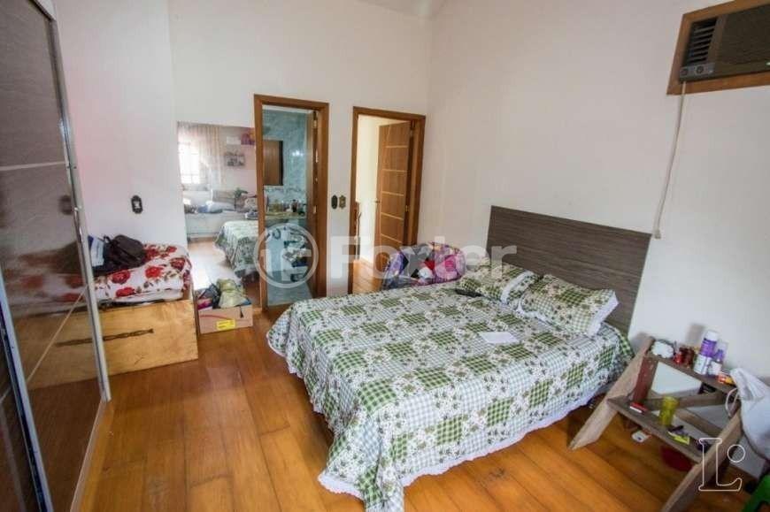 Casa à venda com 3 quartos, 245m² - Foto 8