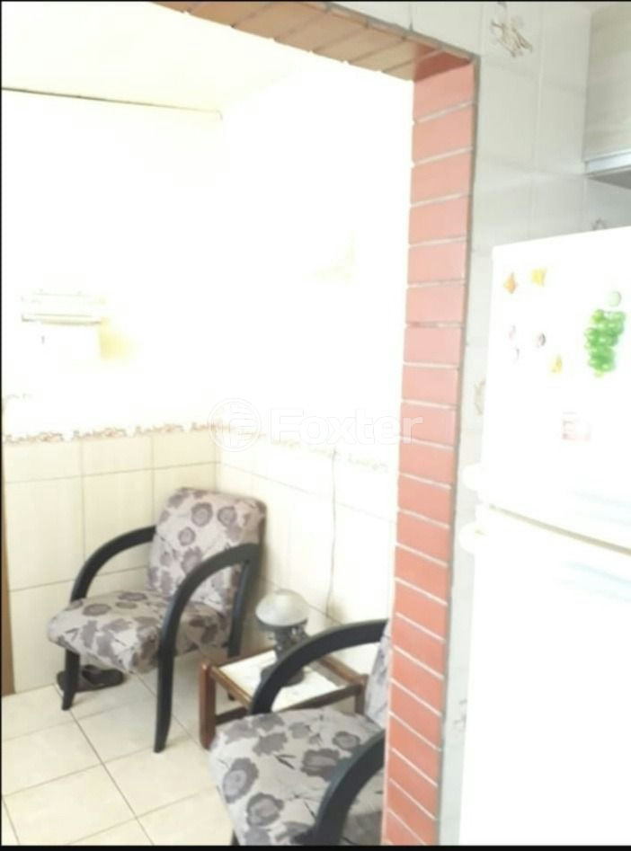 Casa à venda com 3 quartos, 67m² - Foto 5