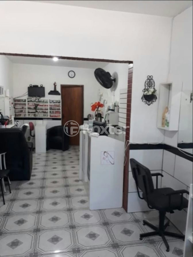Casa à venda com 3 quartos, 67m² - Foto 2