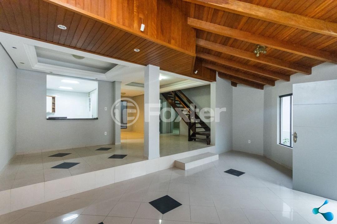 Casa à venda com 6 quartos, 130m² - Foto 1