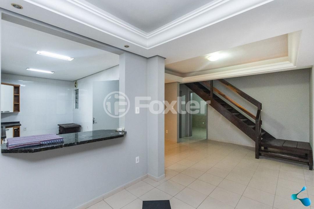 Casa à venda com 6 quartos, 130m² - Foto 4