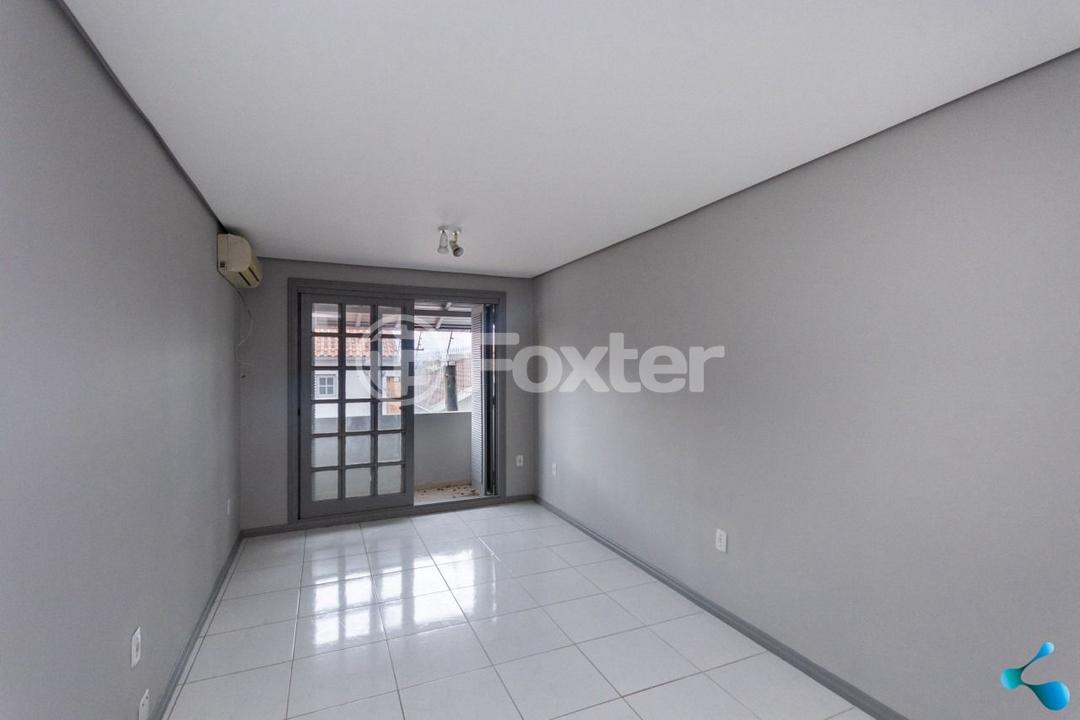 Casa à venda com 6 quartos, 130m² - Foto 10