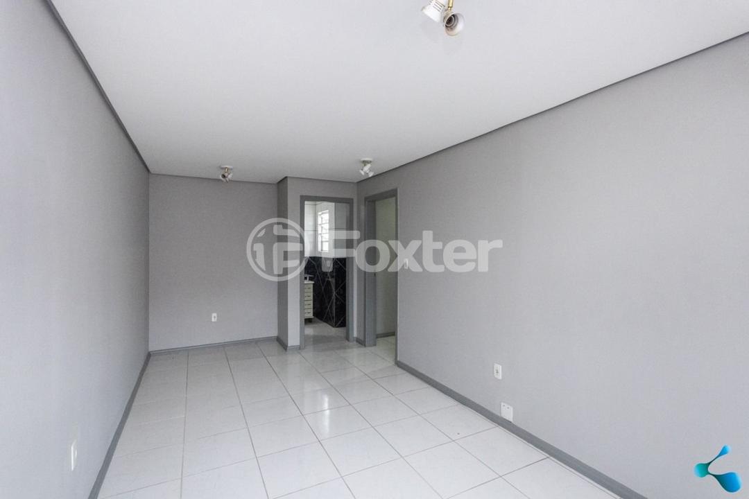 Casa à venda com 6 quartos, 130m² - Foto 12