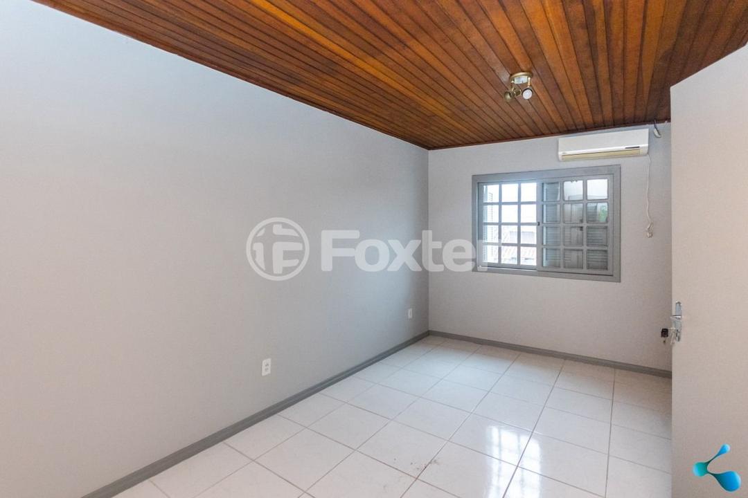 Casa à venda com 6 quartos, 130m² - Foto 15