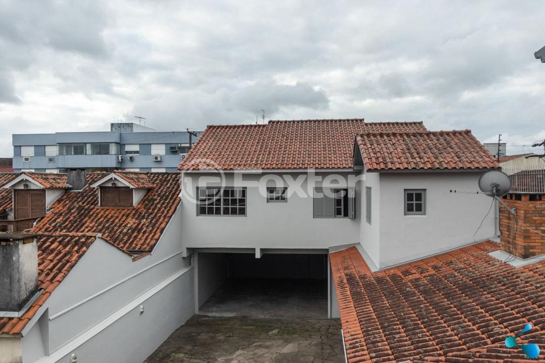 Casa à venda com 6 quartos, 130m² - Foto 27