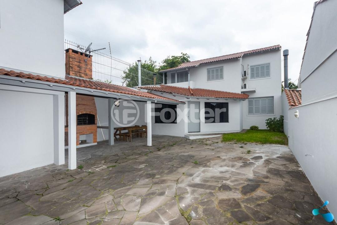Casa à venda com 6 quartos, 130m² - Foto 31