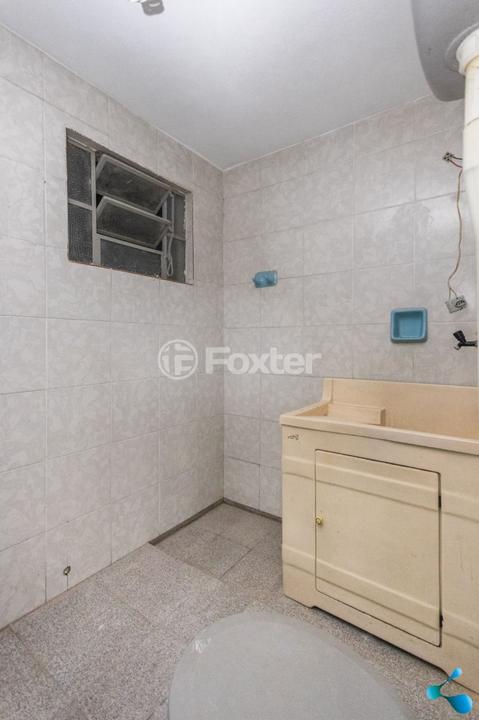 Casa à venda com 6 quartos, 130m² - Foto 32
