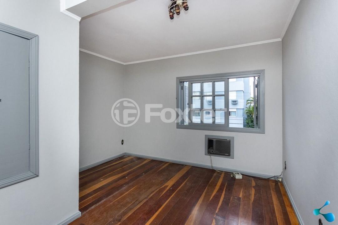 Casa à venda com 6 quartos, 130m² - Foto 41