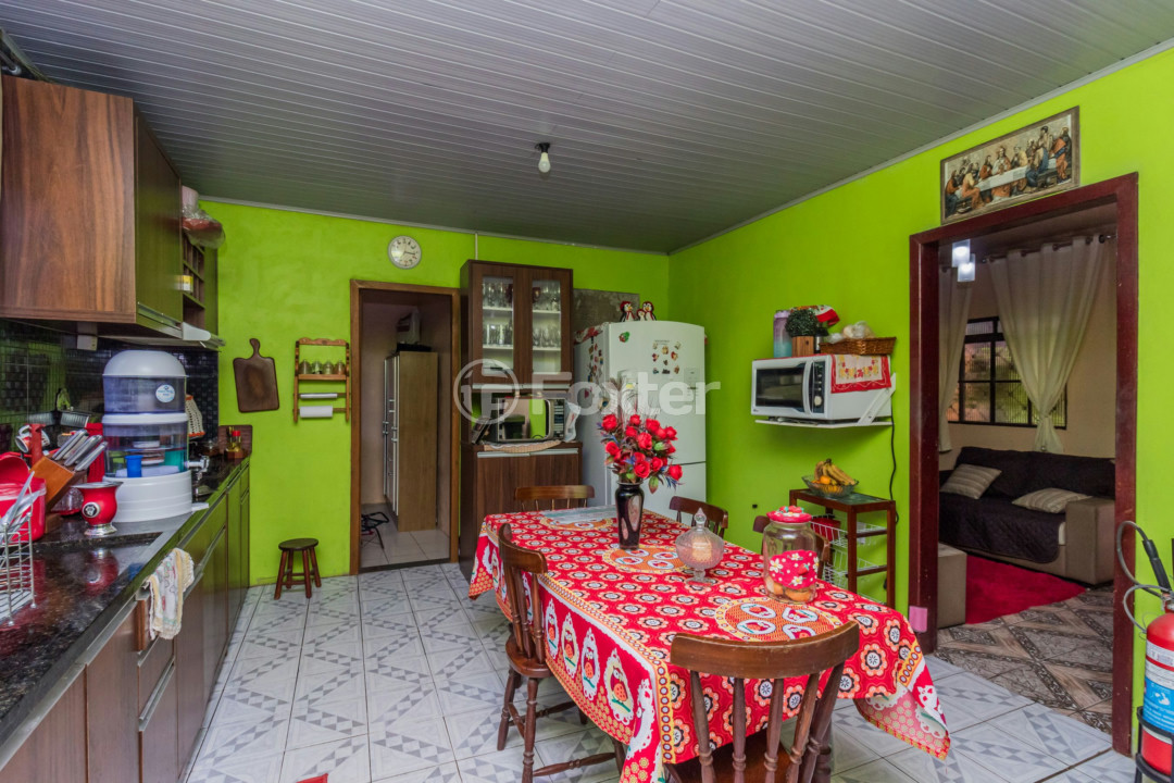 Casa à venda com 3 quartos, 180m² - Foto 4