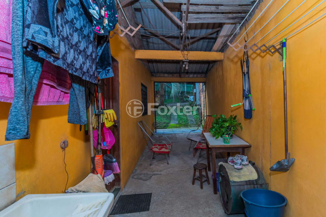 Casa à venda com 3 quartos, 180m² - Foto 14