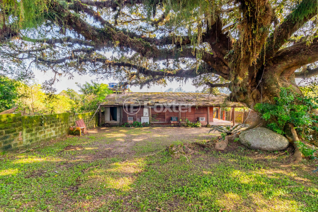 Casa à venda com 6 quartos, 480m² - Foto 1