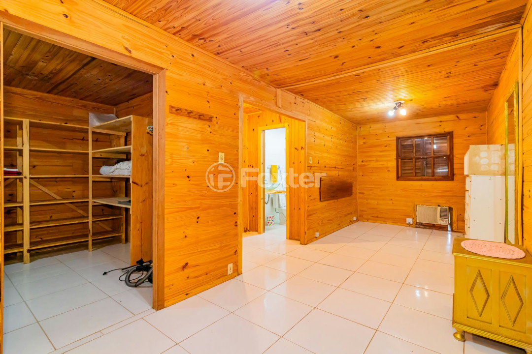Casa à venda com 6 quartos, 480m² - Foto 35