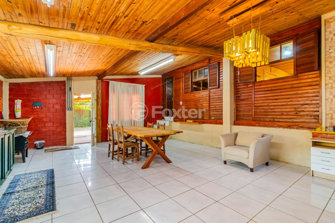 Casa à venda com 6 quartos, 480m² - Foto 11